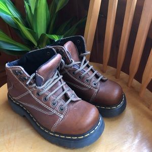 Dr. Martens Air Wear Boots, brown leather, 6